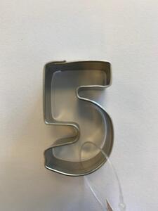 5 - Fem tal metal udstikker 4,0 x 2,5 cm.