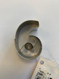 6 - Seks tal (og 9 - Ni tal) metal udstikker 4,0 x 2,5 cm.