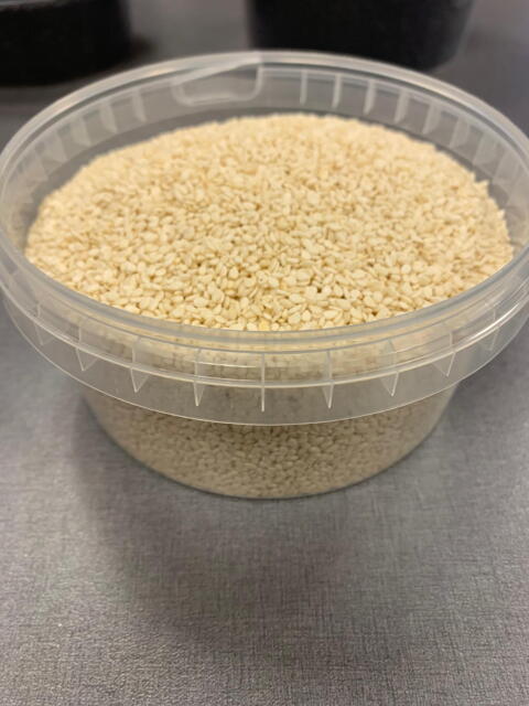 sesame seeds white 300 g.