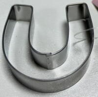 Horseshoe metal cutter 4,6 x 4,5 cm.