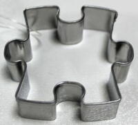 Puzzle metal cutter 4,6 x 5,1 cm.